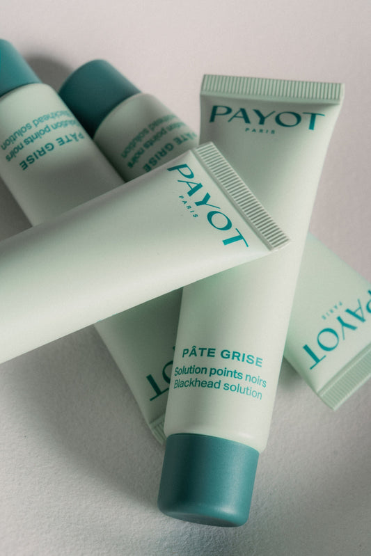Comment éviter d'avoir des points noirs sur le visage ?