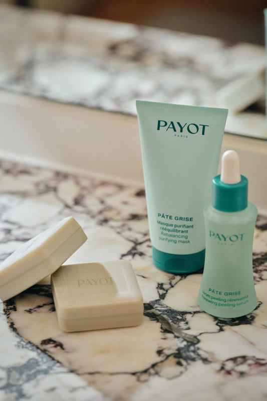 Payot a préparé pour vous 5 astuces pour prendre soin d'une peau grasse