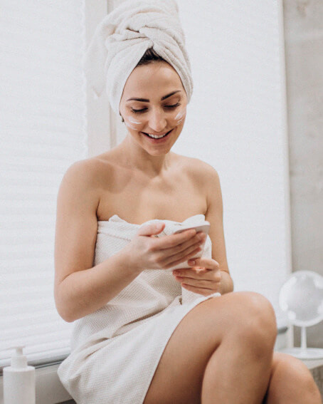 Article : Les 5 méfaits du téléphone sur la beauté de votre peau