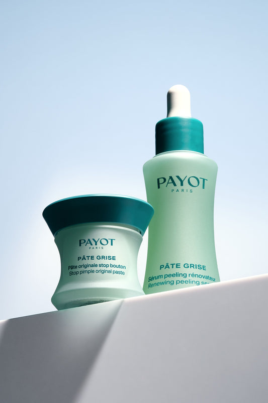 Boutons, points noirs, pores dilatés : comment construire son rituel anti-imperfections