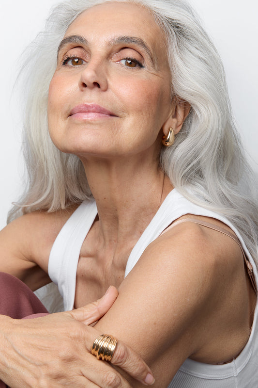 La Minute Skincare : Pourquoi notre nouveau Soin Correcteur Jeunesse va transformer votre rituel anti-âge